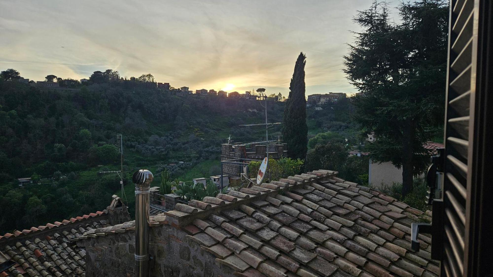 Via Camerina 3 *